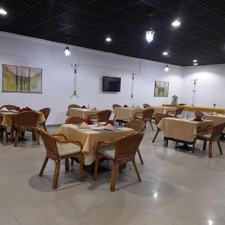 Lungi Airport Hotels Tulun Екстер'єр фото