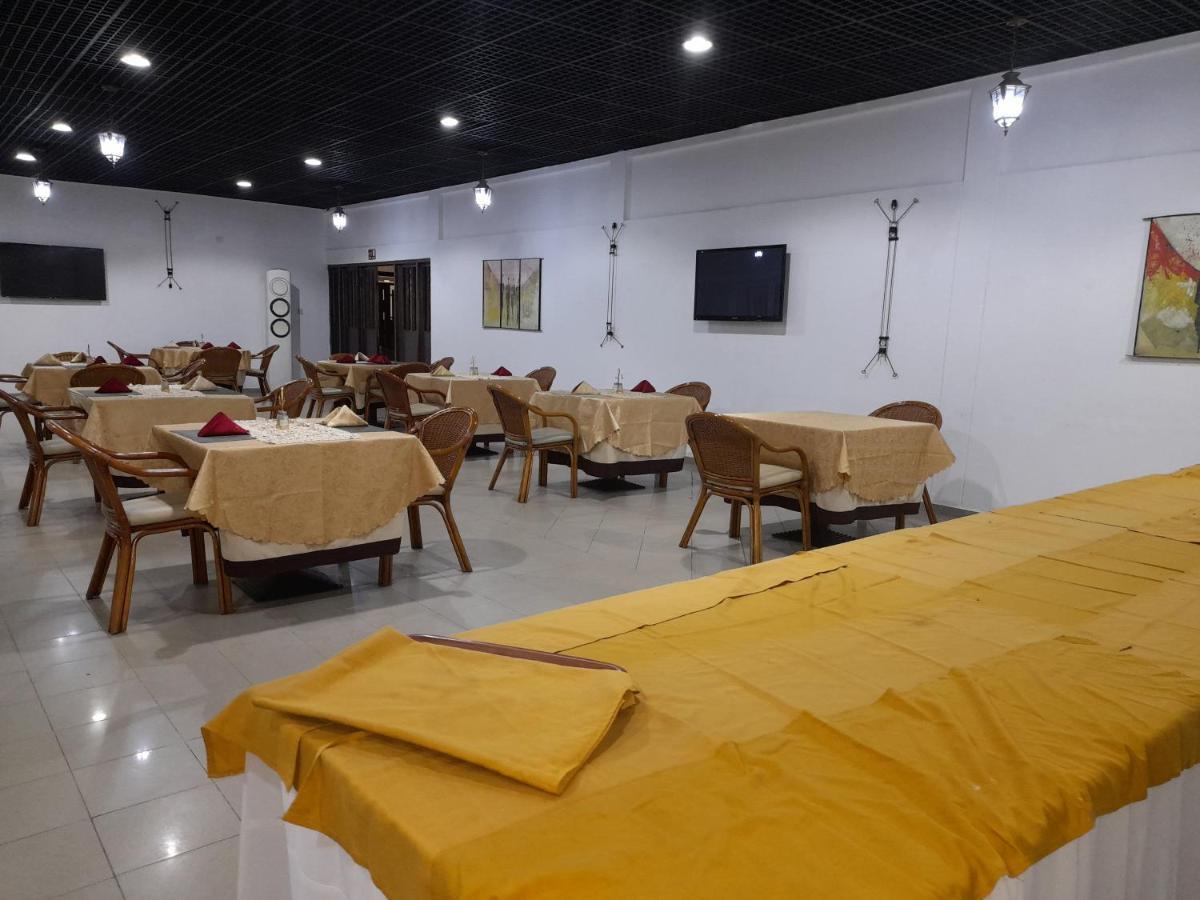 Lungi Airport Hotels Tulun Екстер'єр фото