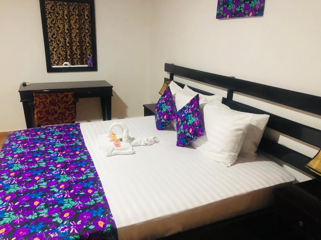 Lungi Airport Hotels Tulun Екстер'єр фото