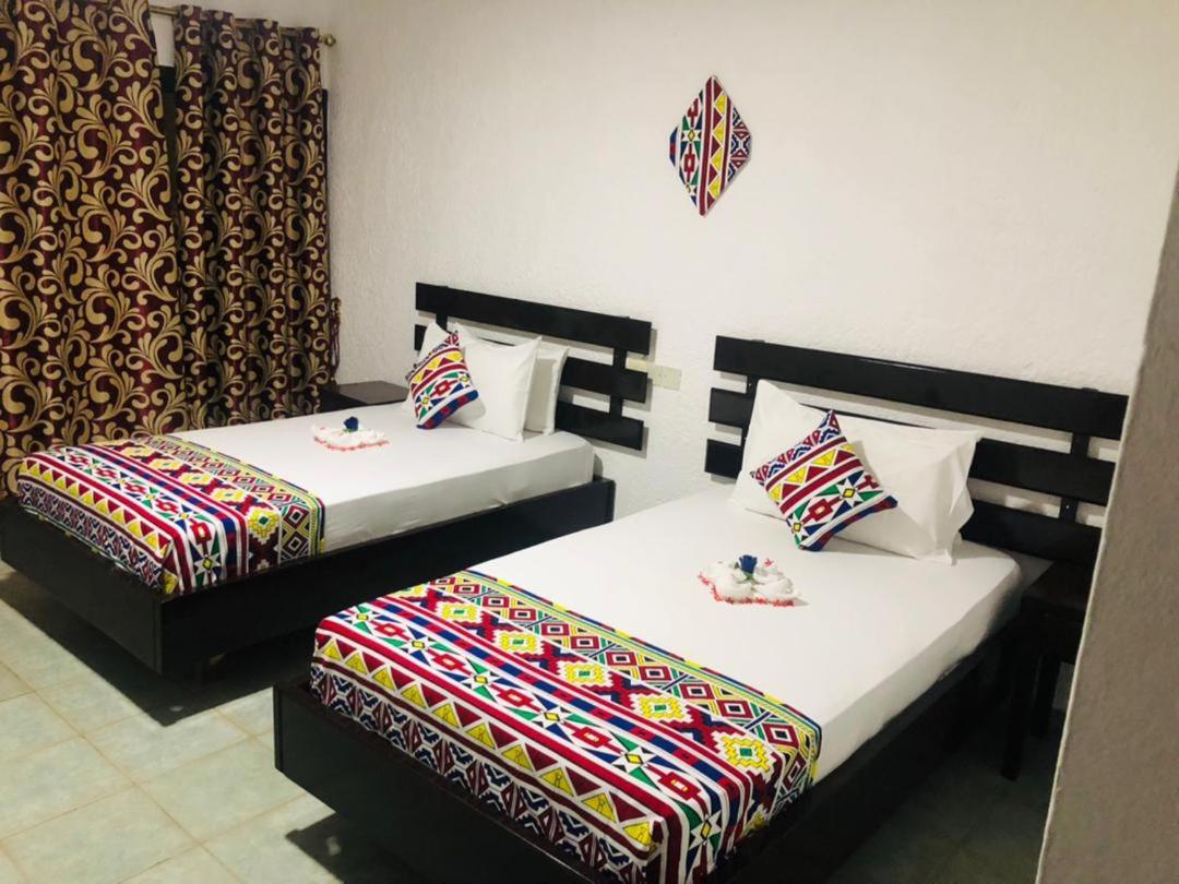 Lungi Airport Hotels Tulun Екстер'єр фото
