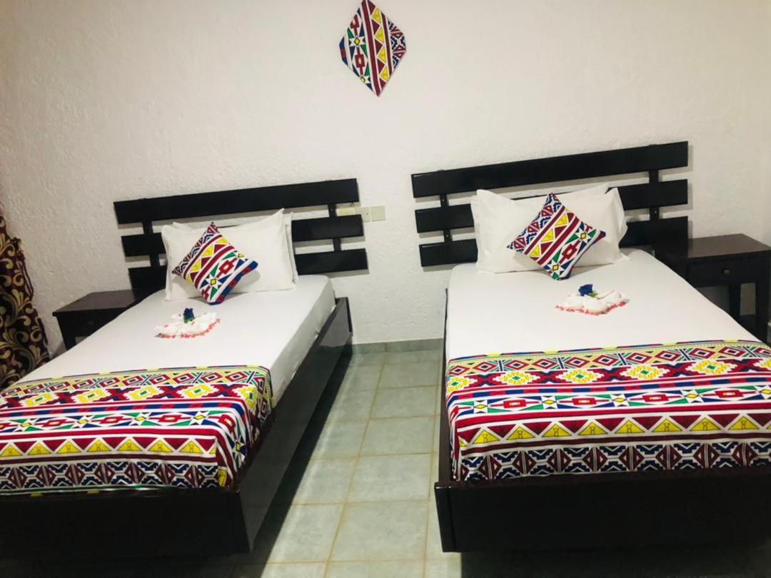 Lungi Airport Hotels Tulun Екстер'єр фото